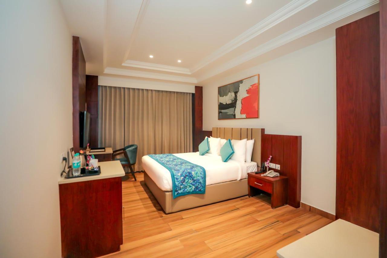 Regenta Place Phagwara By Royal Orchid Hotels Limited Exterior photo