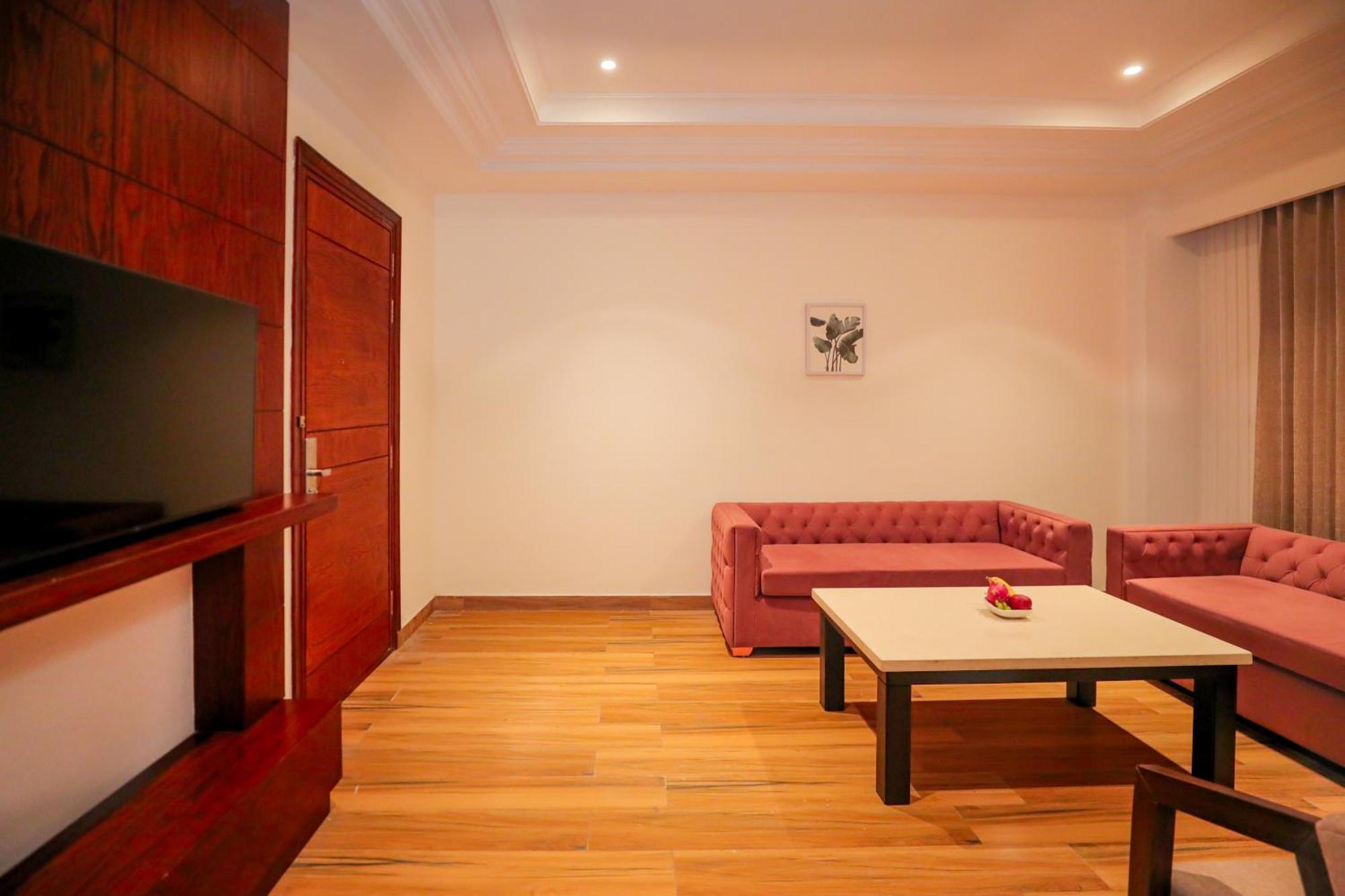 Regenta Place Phagwara By Royal Orchid Hotels Limited Exterior photo